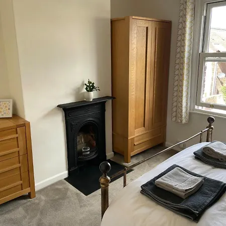 A Lovely 2 Bedded Terrace House Dom wakacyjny