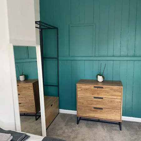 A Lovely 2 Bedded Terrace House *