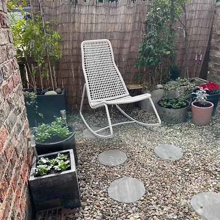 A Lovely 2 Bedded Terrace House