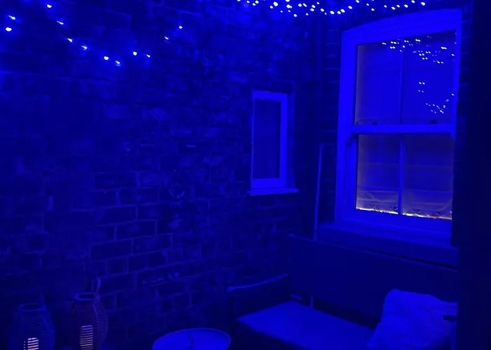 A Lovely 2 Bedded Terrace House Γιορκ