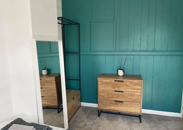 A Lovely 2 Bedded Terrace House *