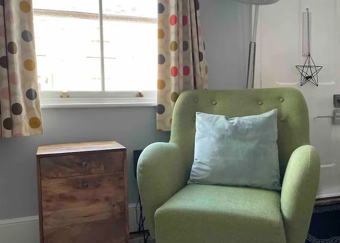 A Lovely 2 Bedded Terrace House Σπίτι διακοπών *