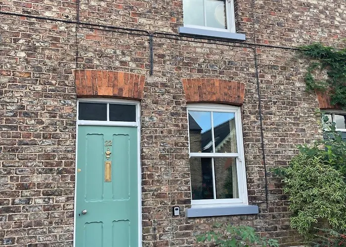 A Lovely 2 Bedded Terrace House Γιορκ